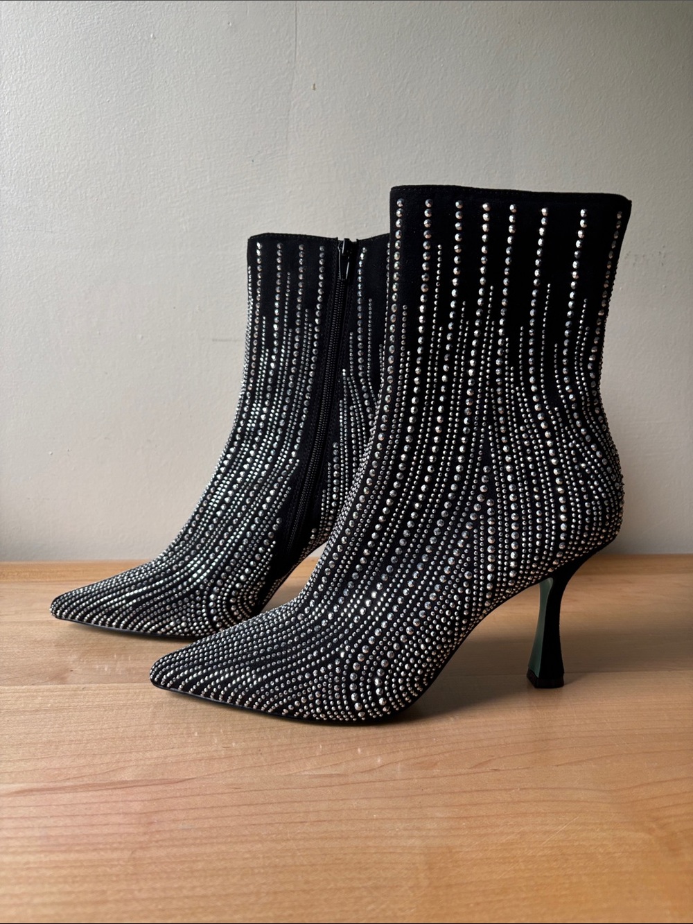 Betsey Johnson Jiny Black Studded Pointed Ankle Boots size 8.5M